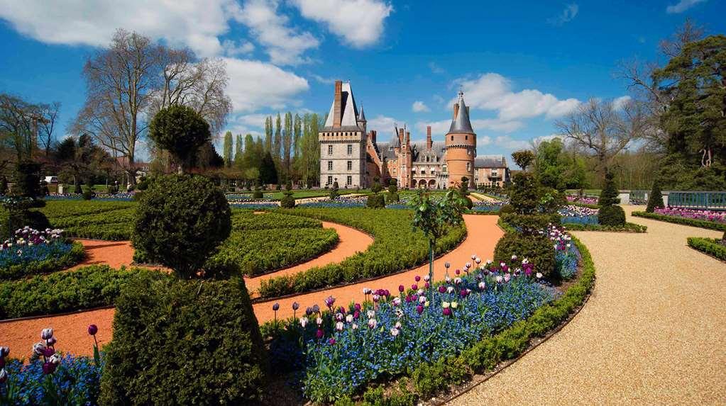 Mercure Maintenon Buitenkant foto