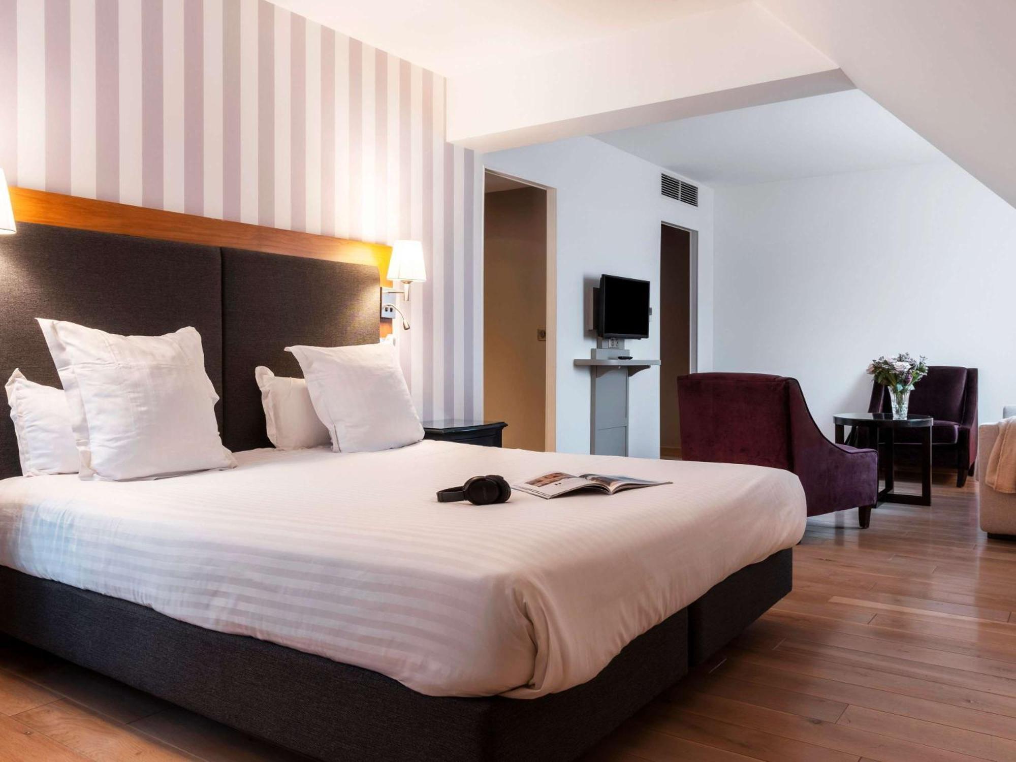 Mercure Maintenon Buitenkant foto