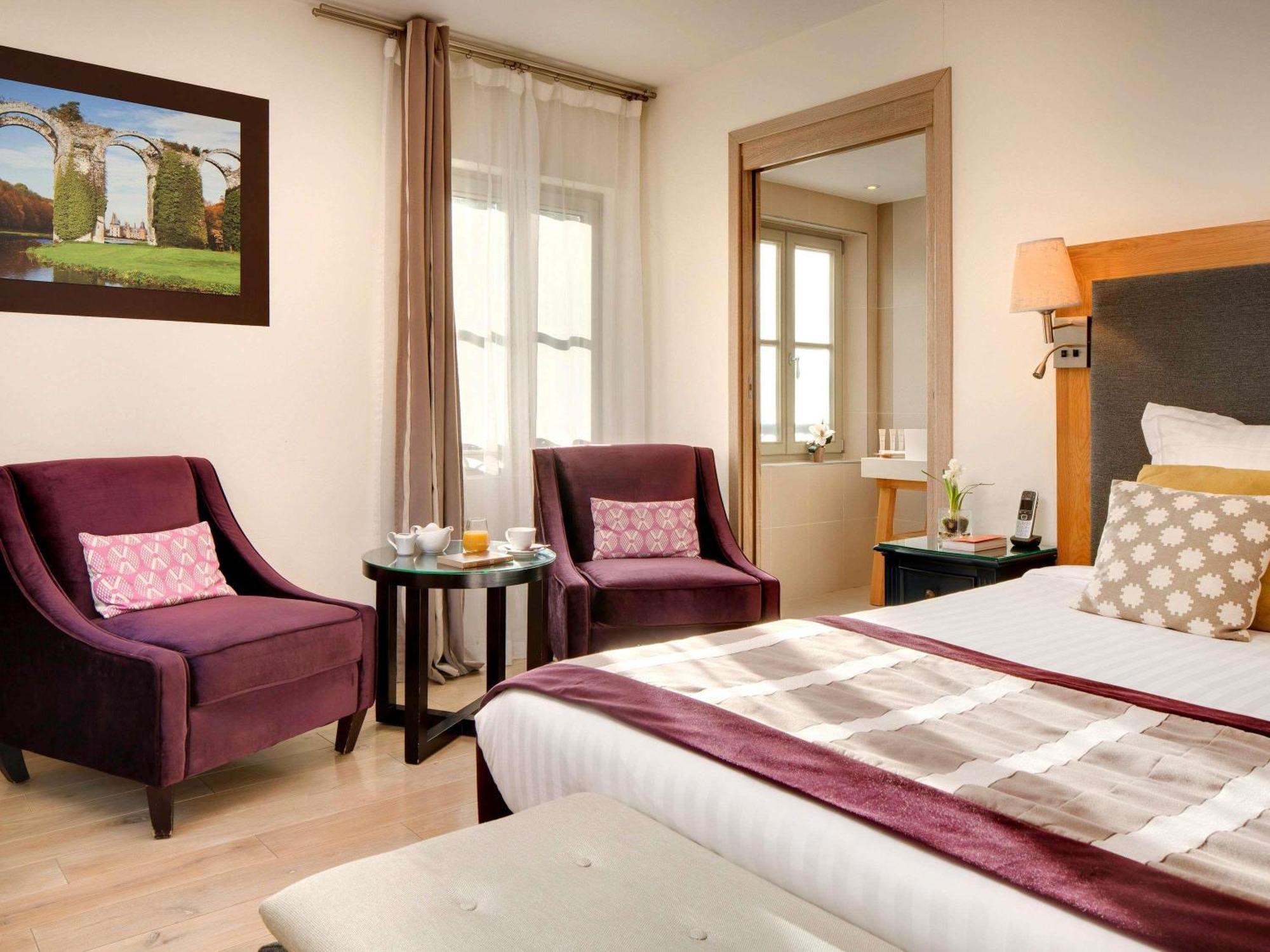 Mercure Maintenon Buitenkant foto